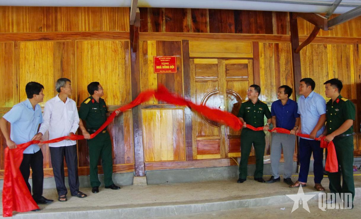 Điện Biên: Trao 