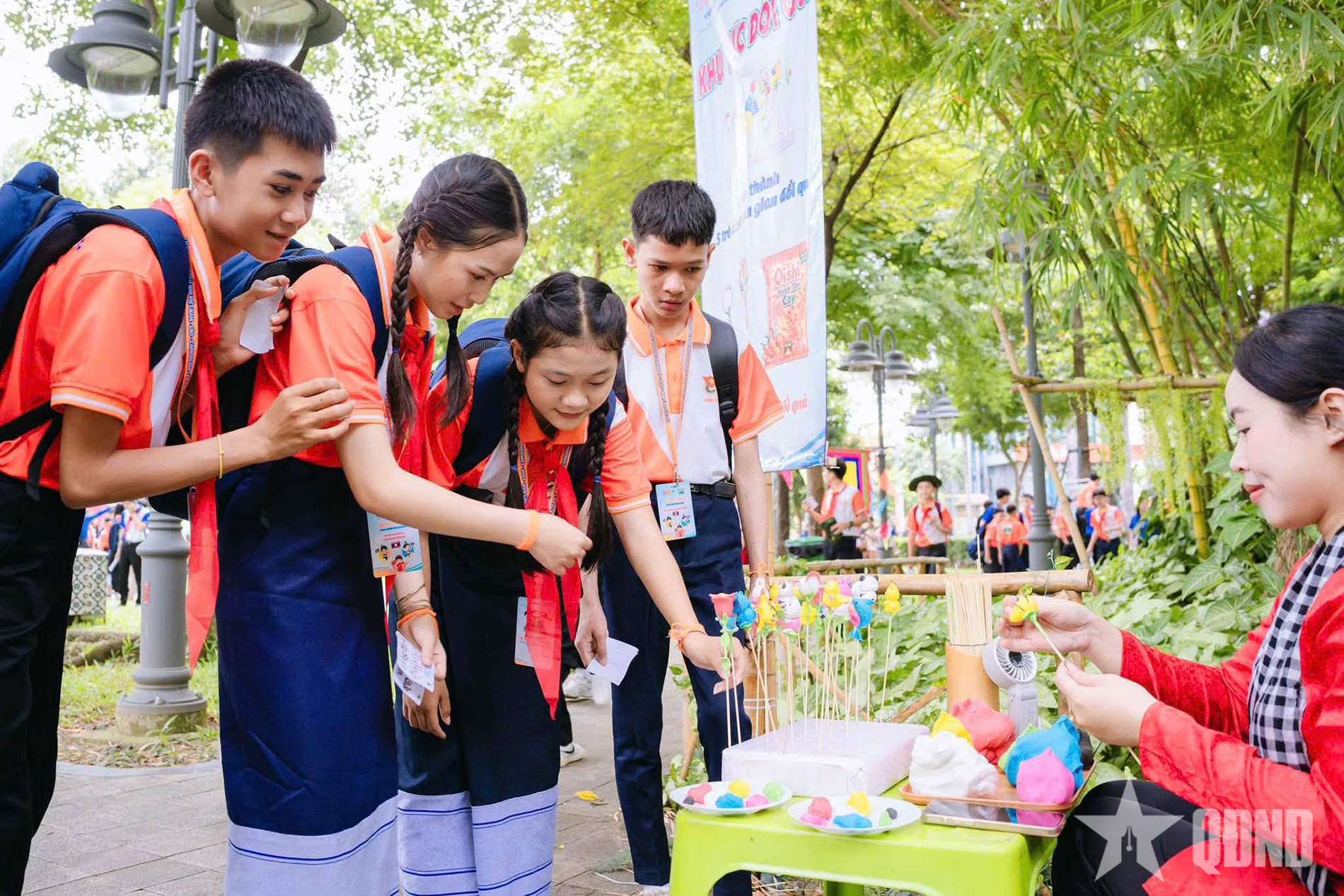 Tăng cường giao lưu hữu nghị thiếu nhi ba nước Việt Nam - Lào - Campuchia