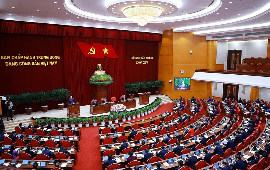 Từ “giữ mình” đến “dám làm, dám chịu trách nhiệm” 