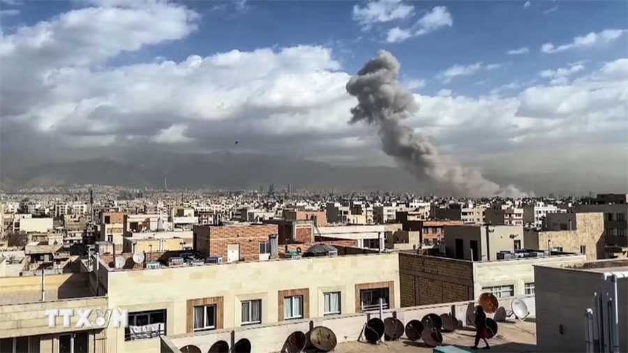 Xung đột tại Trung Đông: Mỹ và Israel nêu điều kiện tạm hoãn tấn công Iran