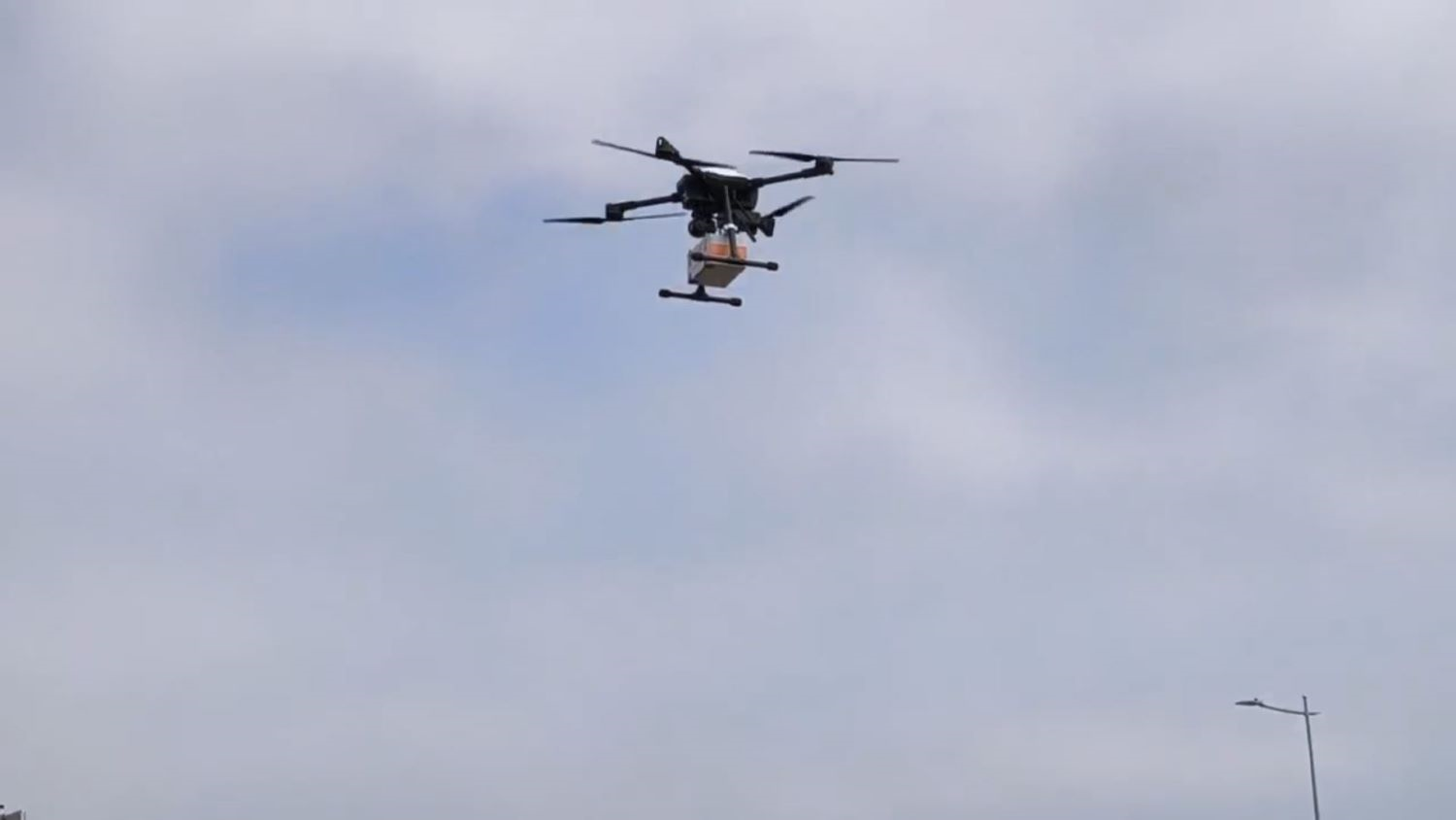 Cần tiếp tục quản lý lĩnh vực kinh doanh UAV