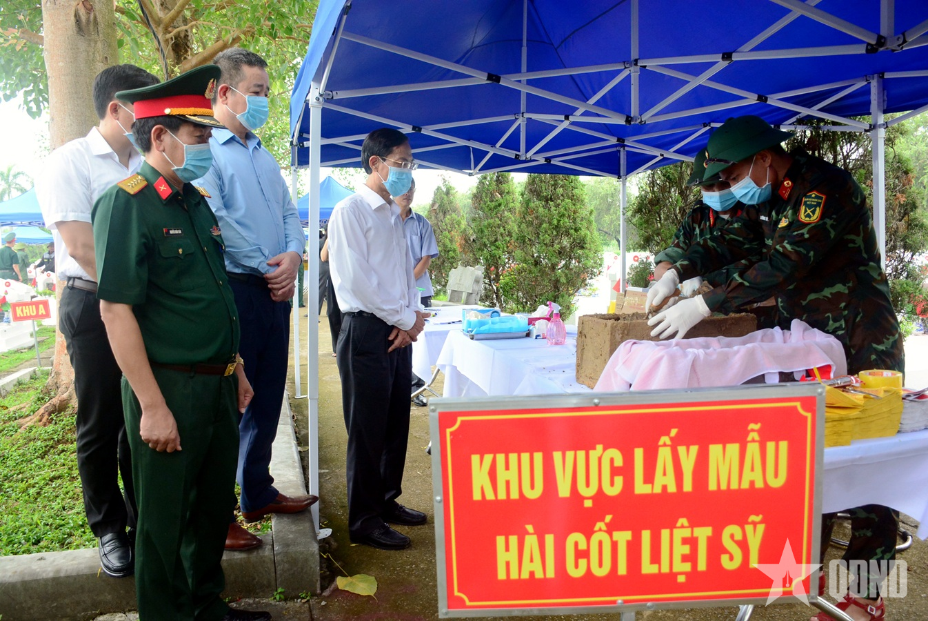 Thanh Hóa: Lấy mẫu ADN hơn 1.000 hài cốt liệt sĩ tại Nghĩa trang Hàm Rồng