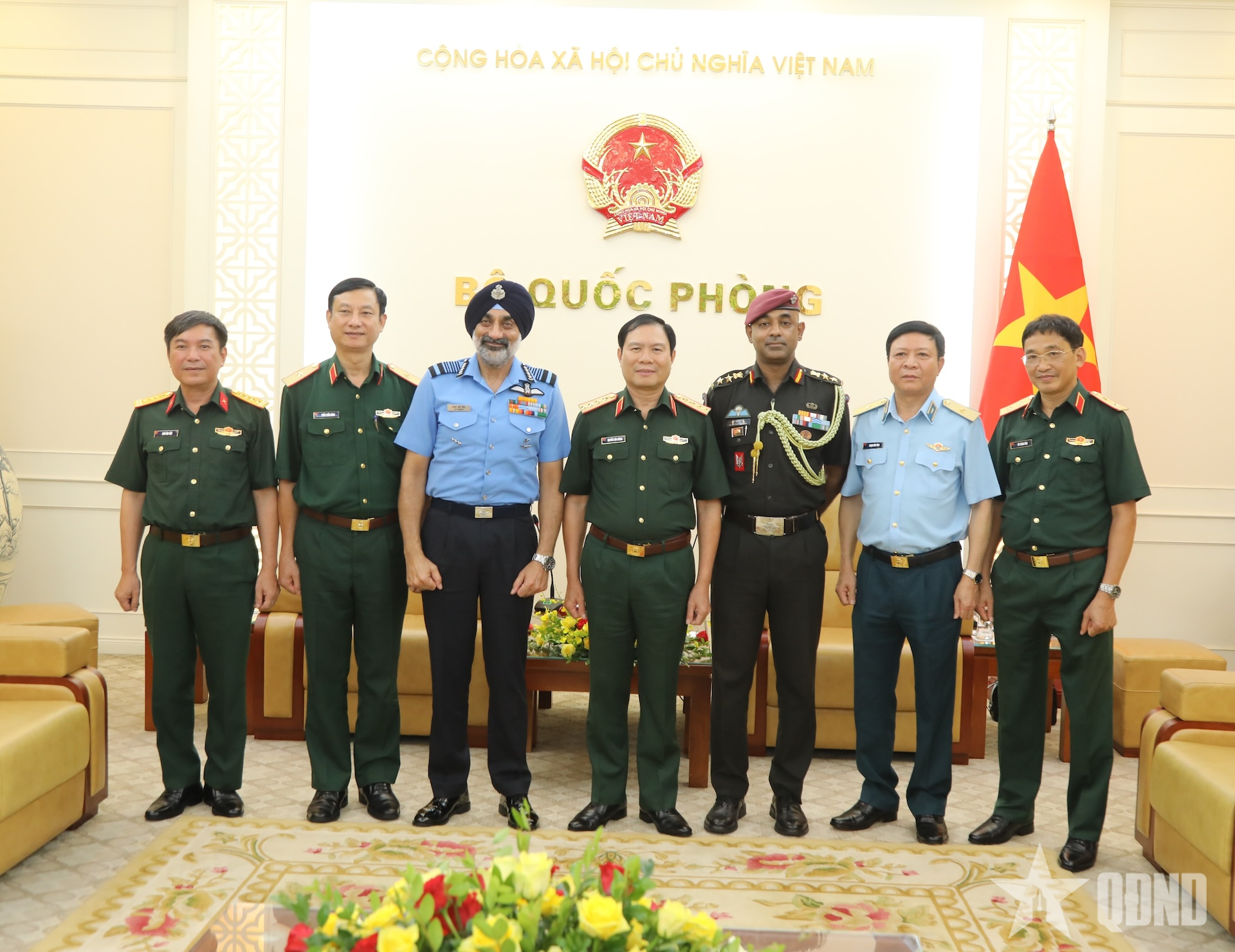 Đại tướng Nguyễn Tân Cương tiếp Tham mưu trưởng Không quân Ấn Độ