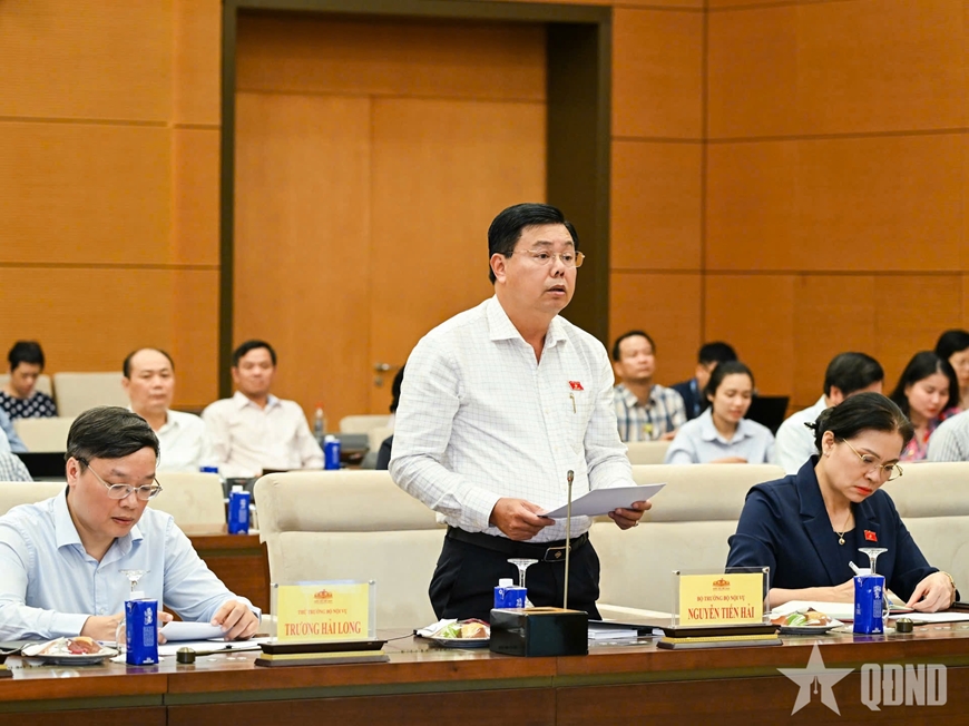 Thống nhất trình Quốc hội xem xét việc thành lập thành phố Quảng Ninh và thành phố Bắc Ninh