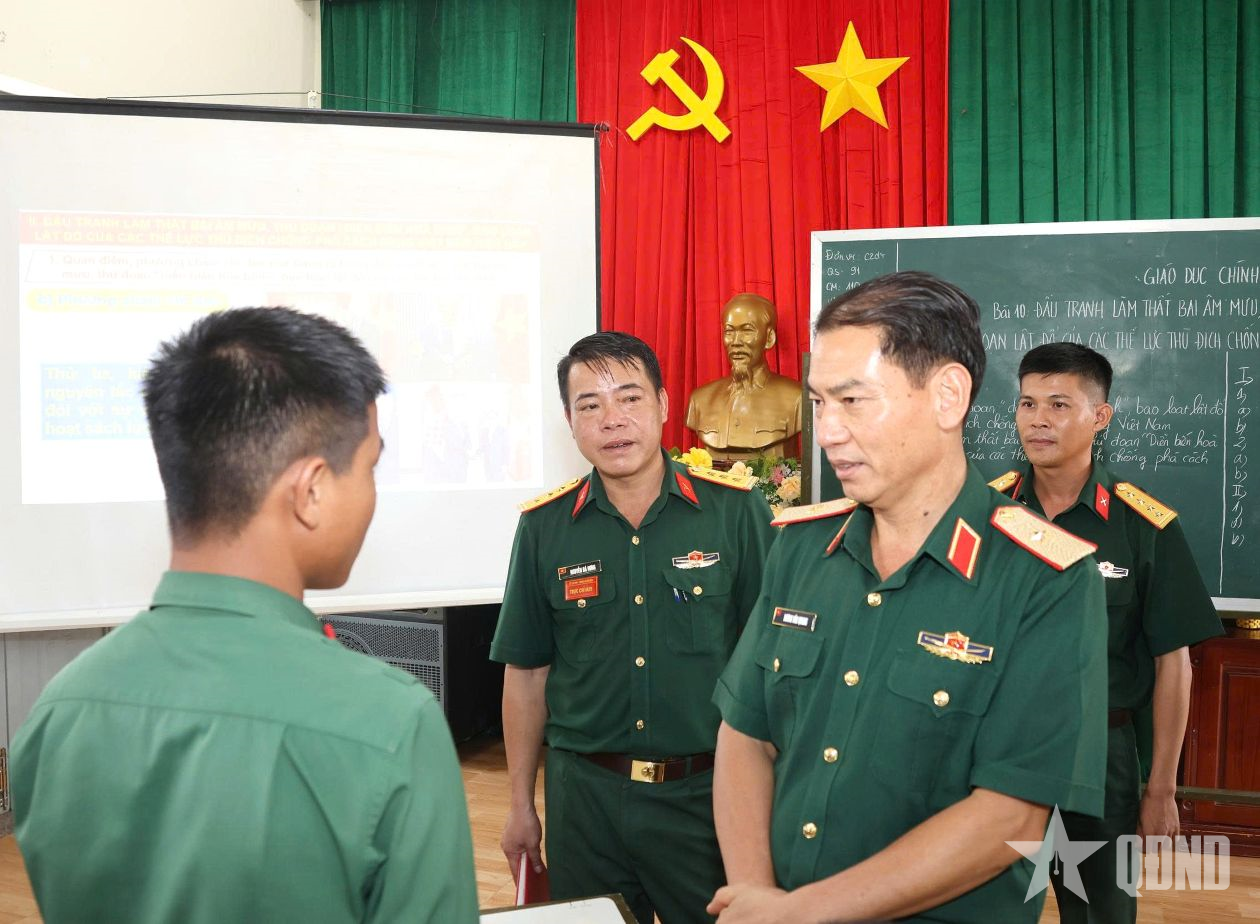 Quân đoàn 34 kiểm tra công tác phát triển khoa học, công nghệ, đổi mới sáng tạo, chuyển đổi số và giải quyết thủ tục hành chính