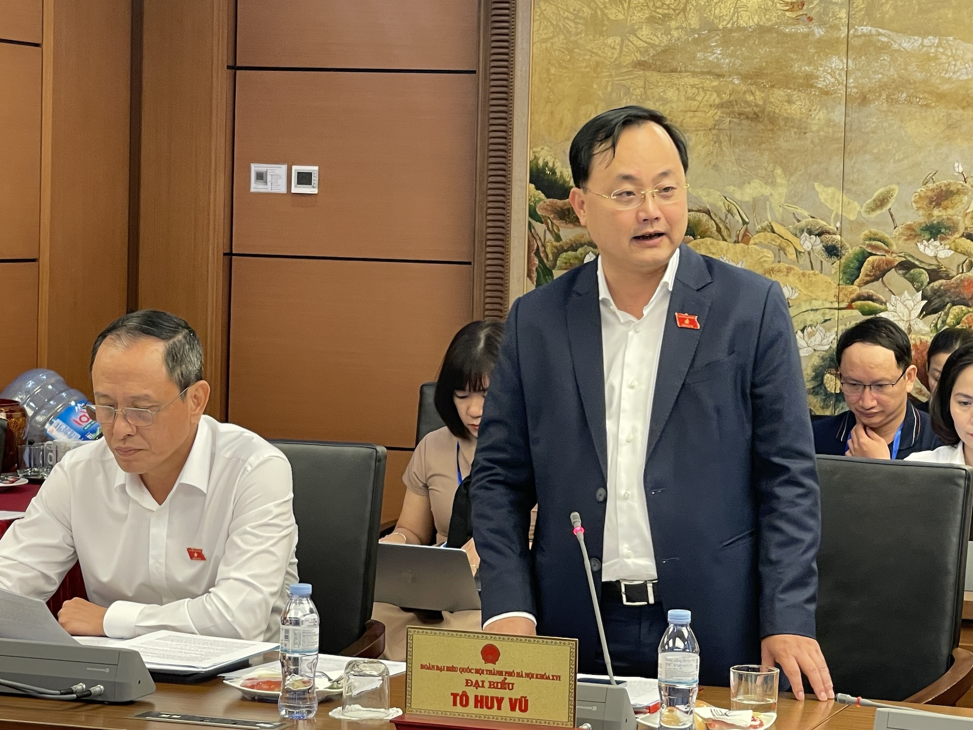 Đại biểu Quốc hội: Cần tăng cường bảo vệ lao động Việt Nam làm việc ở nước ngoài