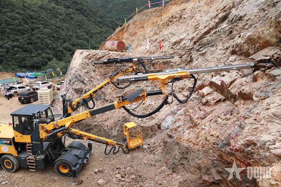 Lai Châu: Triển khai xây dựng hầm Hoàng Liên