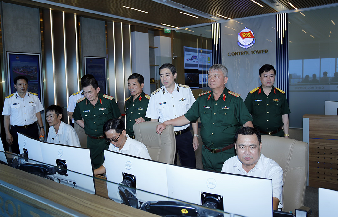 Thượng tướng Nguyễn Quang Ngọc làm việc với Tổng công ty Tân Cảng Sài Gòn