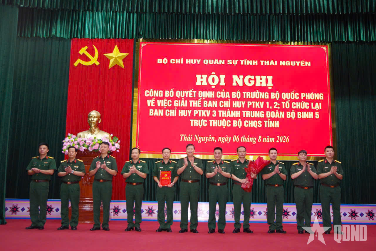 Thành lập Trung đoàn Bộ binh 5 trực thuộc Bộ CHQS tỉnh Thái Nguyên

