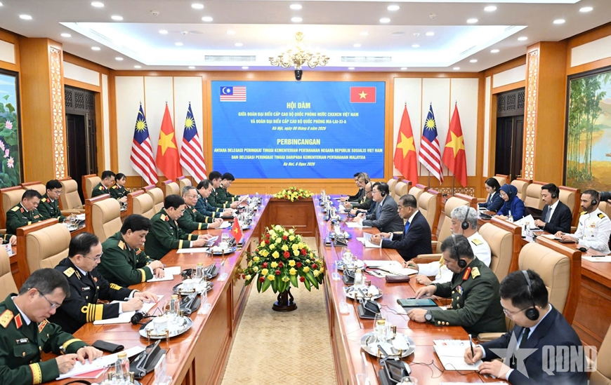 Đại tướng Phan Văn Giang hội đàm với Bộ trưởng Quốc phòng Malaysia
