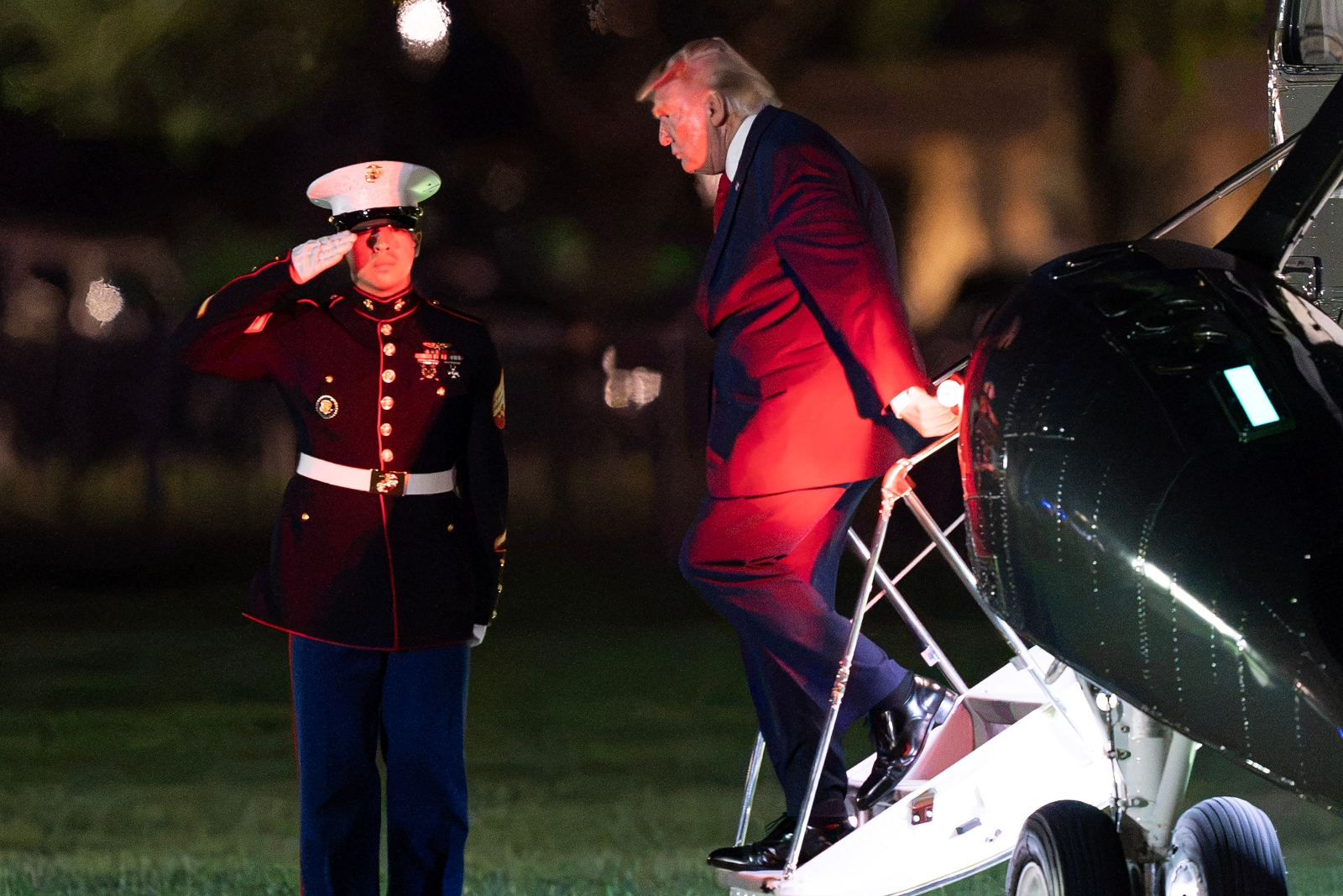 Tổng thống Donald Trump bác bỏ tin Mỹ thiếu hụt vũ khí vì chiến dịch ở Trung Đông

