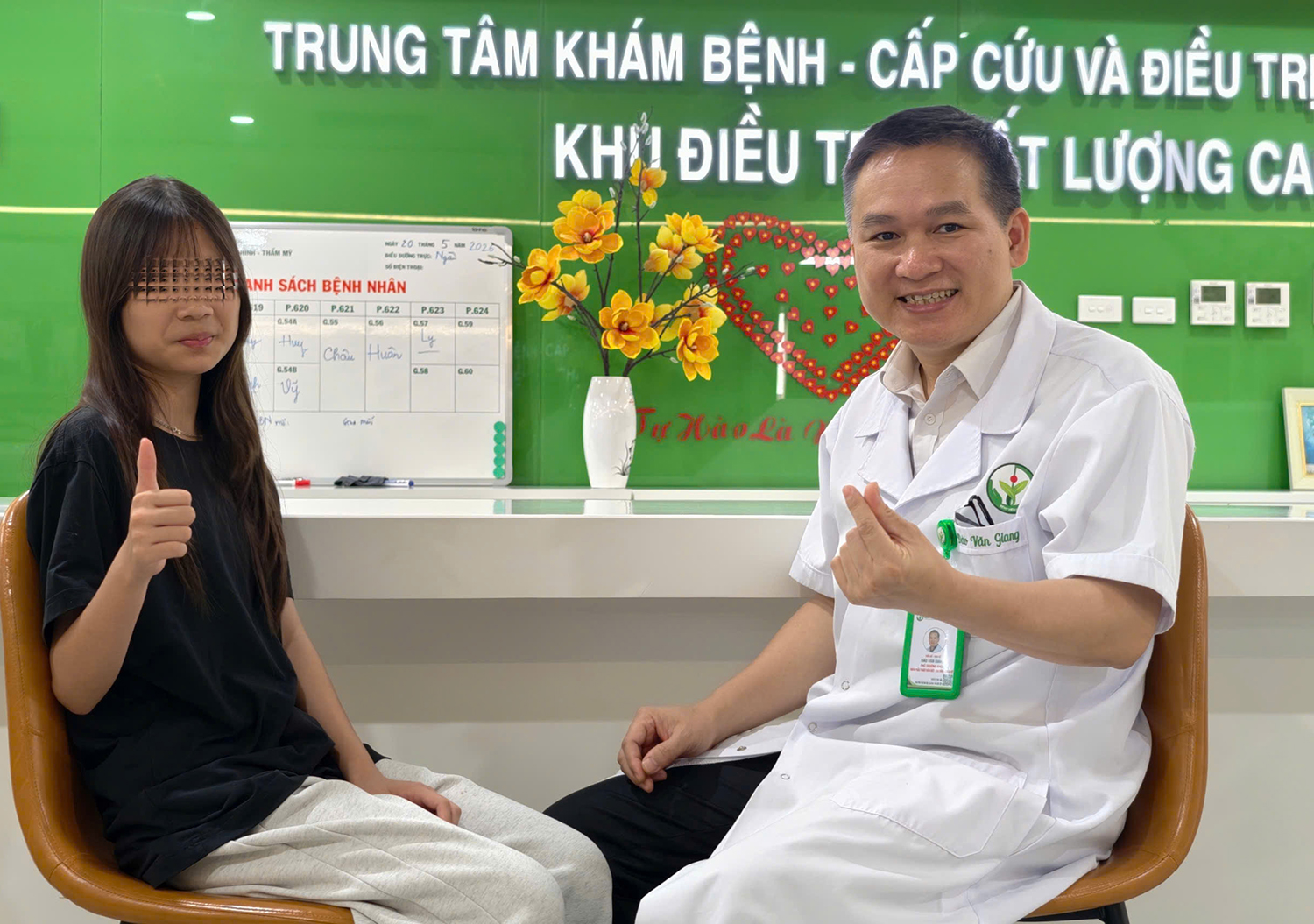 Giành lại mái tóc cho bệnh nhi 2 tuổi bị lột toàn bộ da đầu