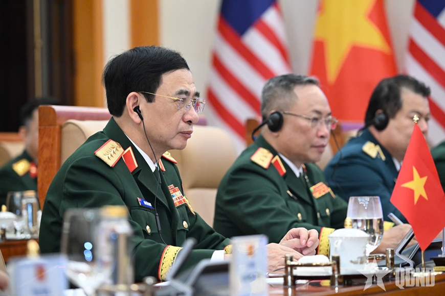 Đại tướng Phan Văn Giang hội đàm với Bộ trưởng Quốc phòng Malaysia