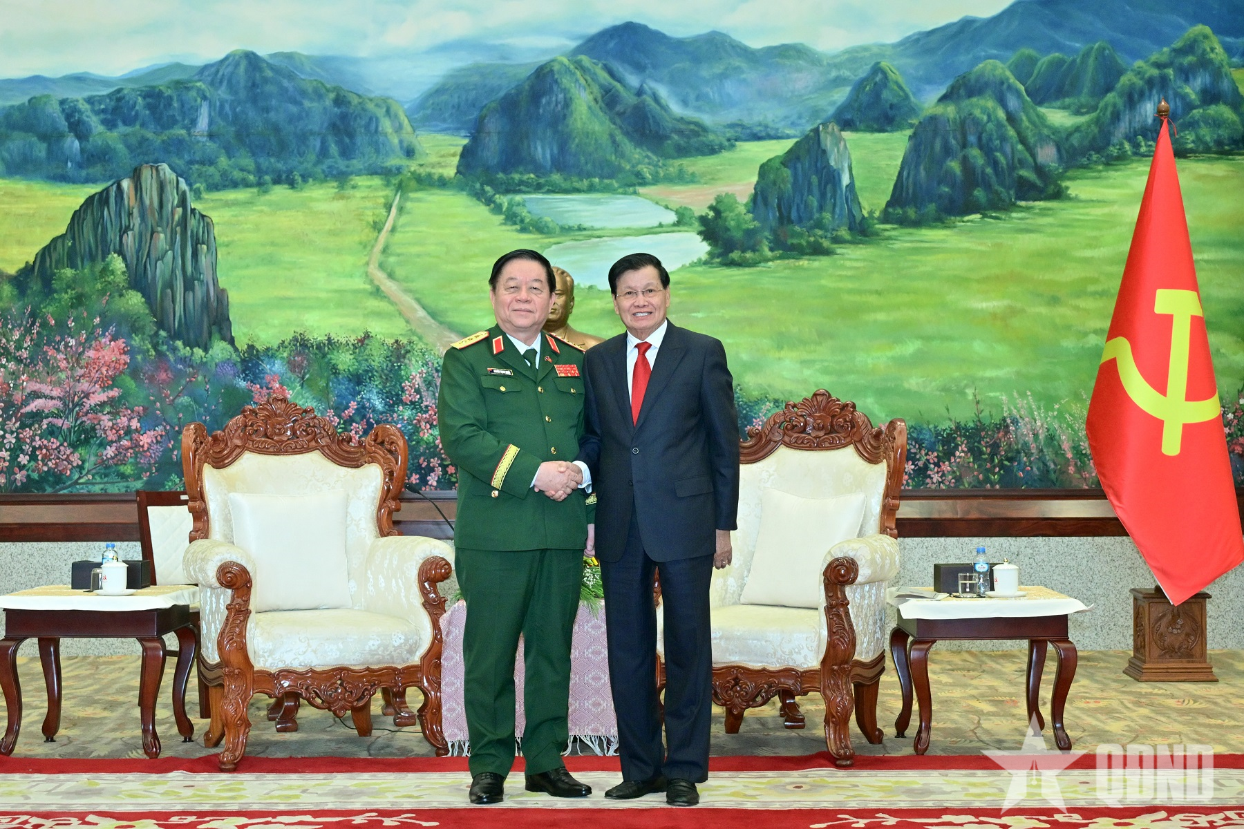 Đại tướng Nguyễn Trọng Nghĩa chào xã giao lãnh đạo Đảng, Nhà nước Lào