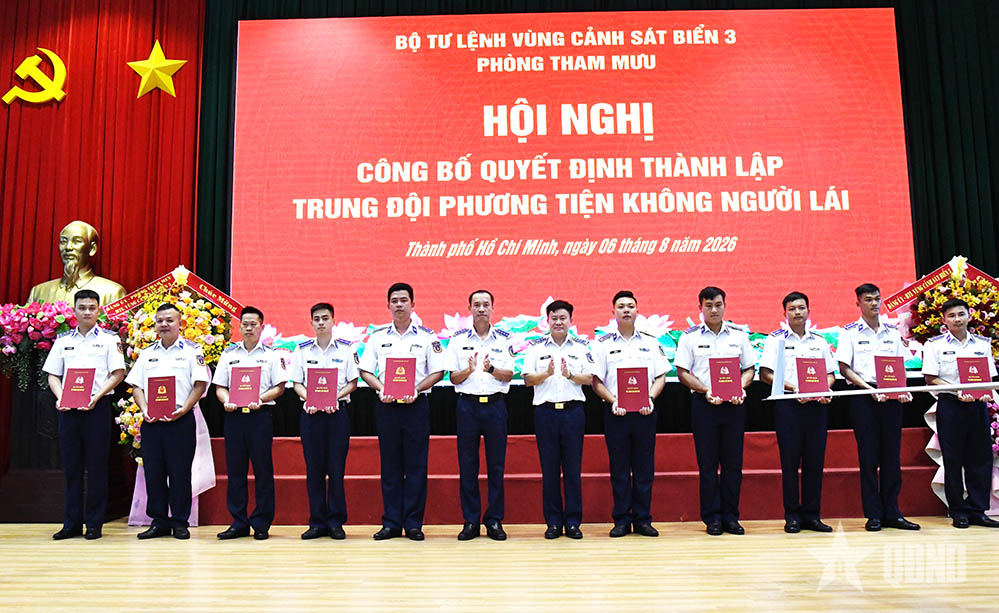 Bộ tư lệnh Vùng Cảnh sát biển 3 thành lập Trung đội Phương tiện không người lái