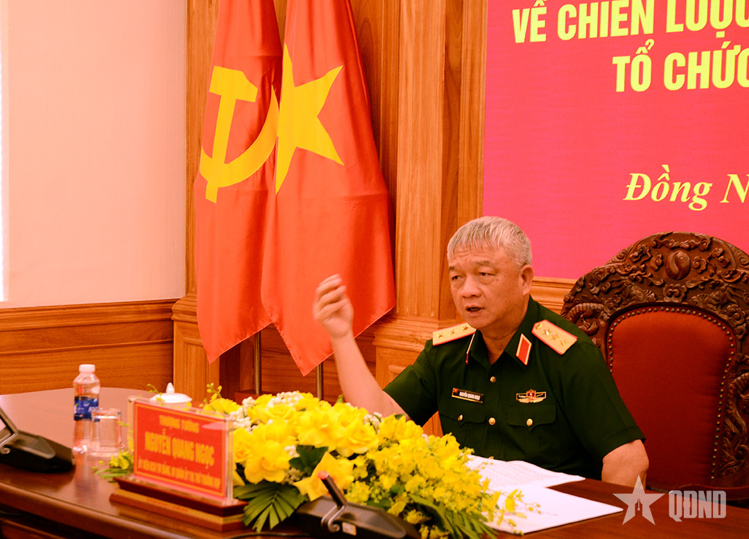 Thượng tướng Nguyễn Quang Ngọc làm việc với Công ty 16 về chiến lược phát triển 