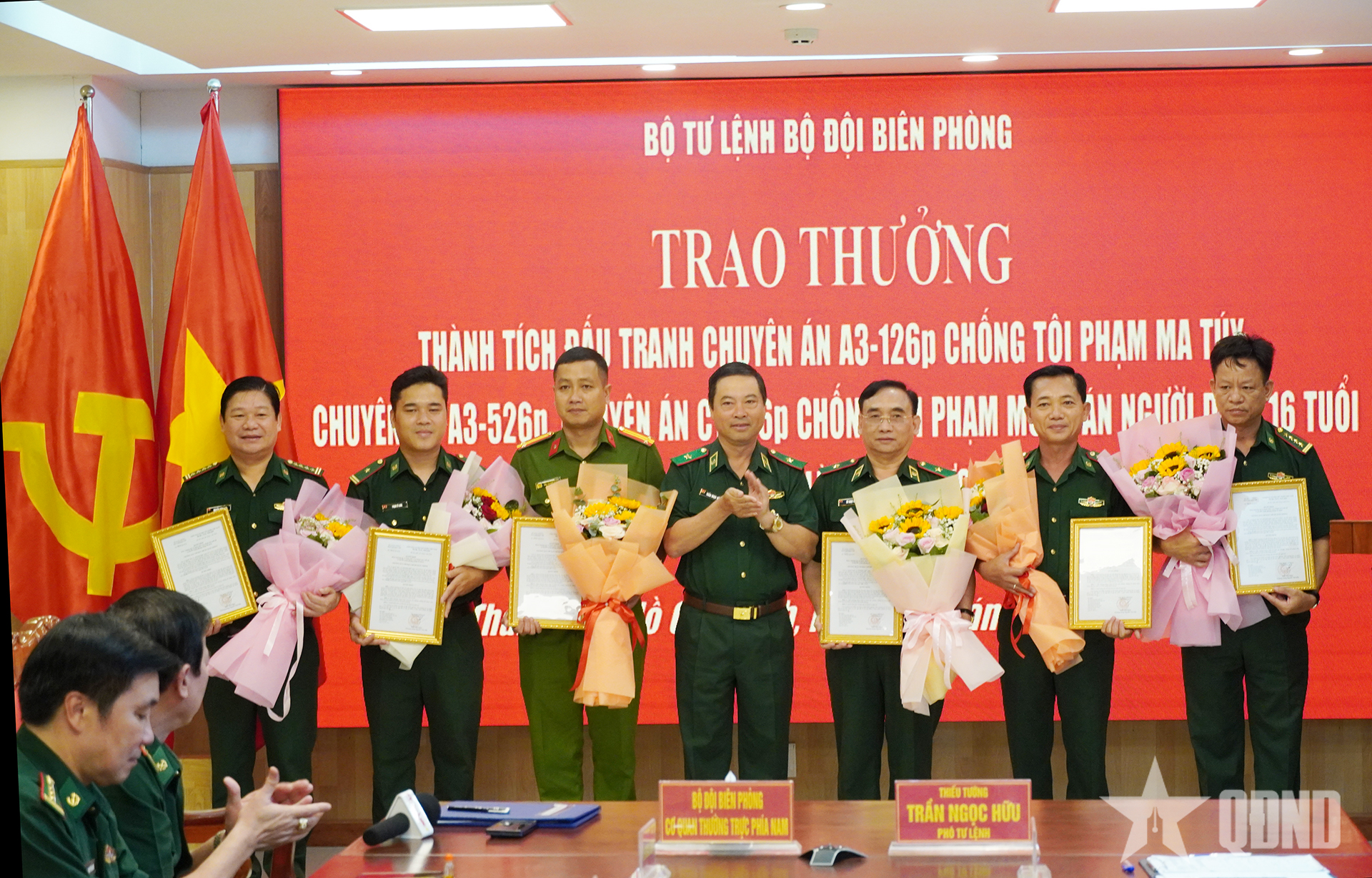 Bộ đội Biên phòng trao thưởng thành tích trong đấu tranh phòng, chống tội phạm