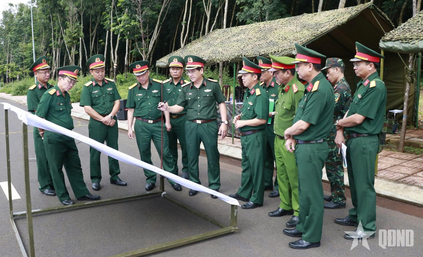 Quân khu 5: Kiểm tra công tác chuẩn bị diễn tập khu vực phòng thủ tỉnh Đắk Lắk