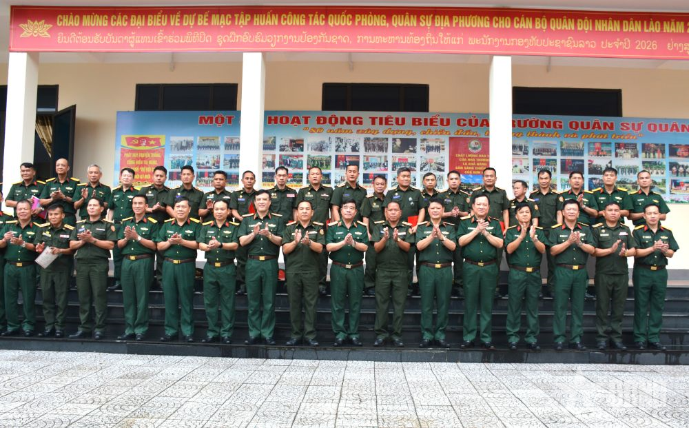 Trung tướng Nguyễn Bá Lực dự bế mạc lớp tập huấn cho cán bộ Quân đội Lào năm 2026