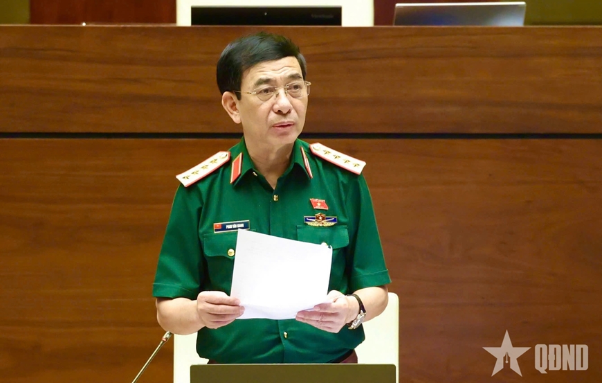Đại tướng Phan Văn Giang tiếp thu ý kiến đại biểu Quốc hội về dự án Luật Phòng, chống phổ biến vũ khí hủy diệt hàng loạt