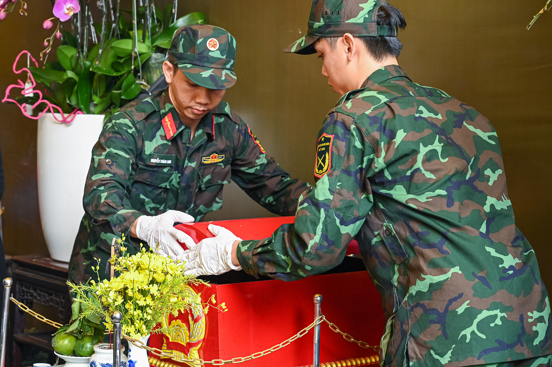 Phát hiện và quy tập 245 bộ hài cốt liệt sĩ tại Công viên Lê Thị Riêng

