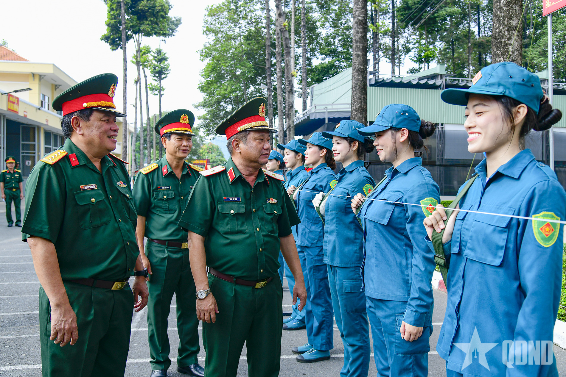 Bộ tư lệnh Quân khu 7 thăm, động viên Khối nữ du kích miền Nam tham gia chương trình “Tổ quốc trong tim”