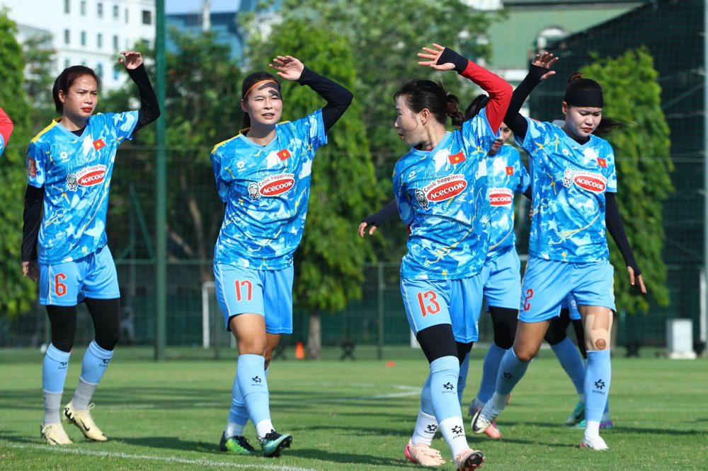 Bóng đá nữ Việt Nam đặt mục tiêu vào tứ kết Asian Games 20

