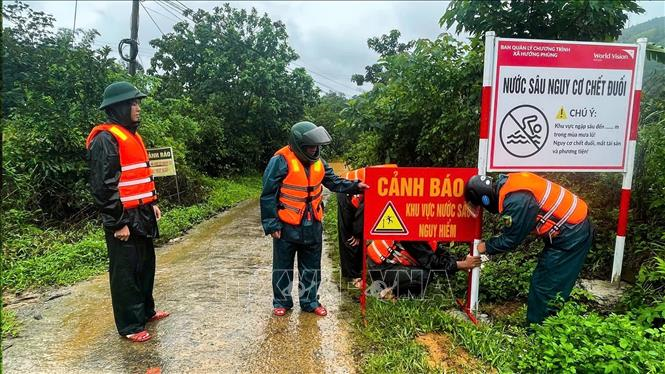 Quảng Trị: Mưa lớn gây ngập cục bộ, tiềm ẩn nguy cơ lũ quét, sạt lở đất