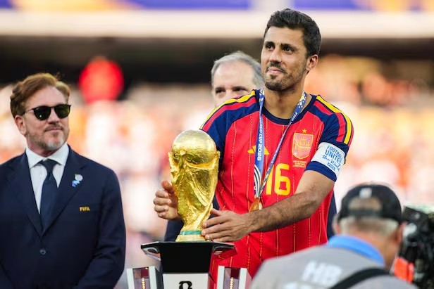 Tin thể thao (11-8): Barcelona tiến sát 