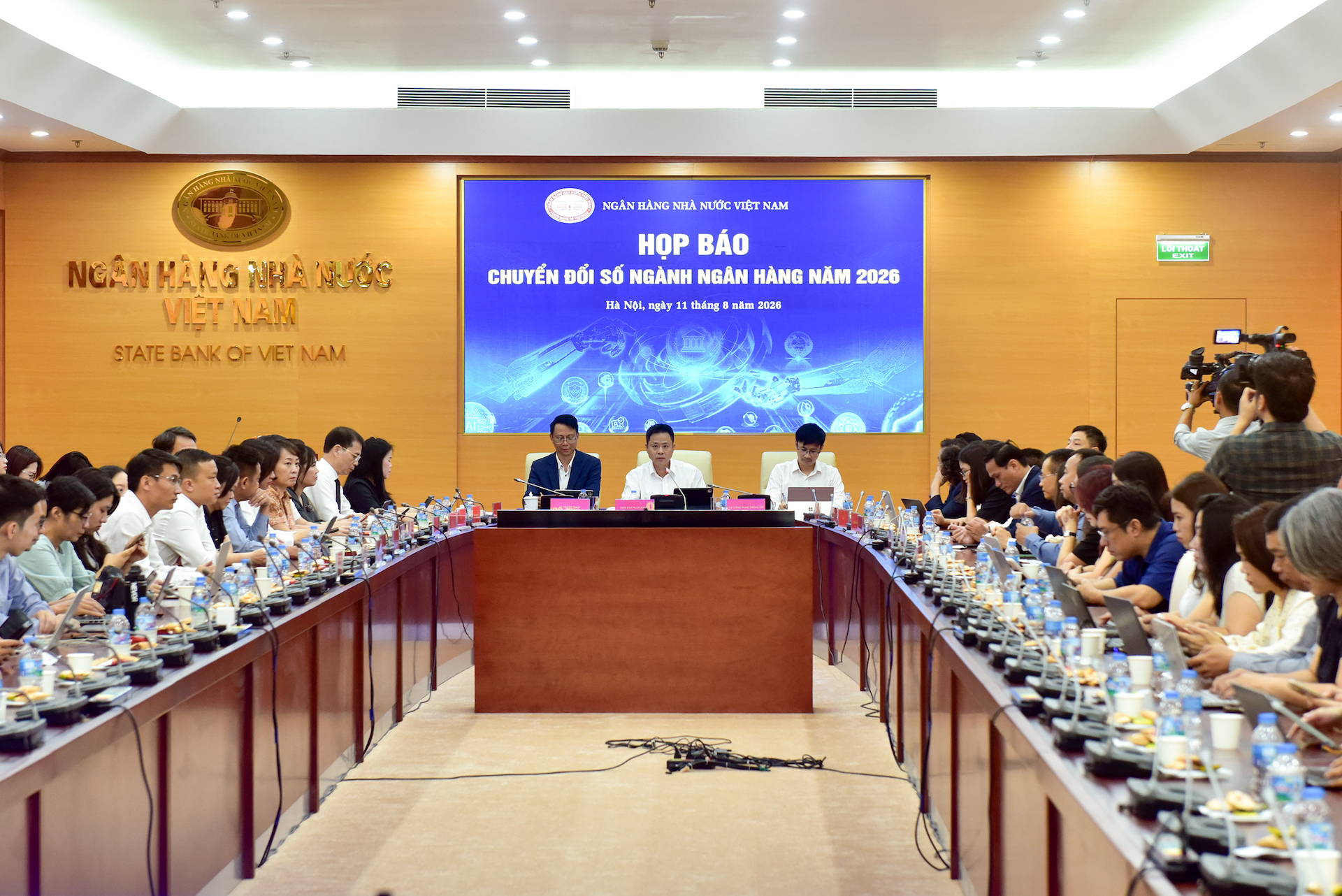 Ngành Ngân hàng tiên phong trong tiến trình chuyển đổi số quốc gia