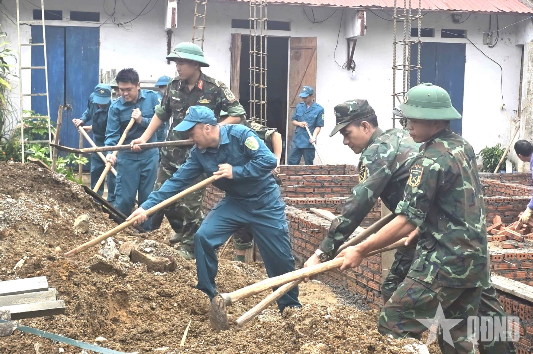 Những công trình tình nghĩa 