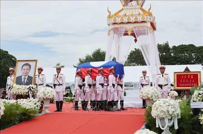Lào tổ chức trọng thể Lễ an táng cấp Nhà nước đồng chí Xaysomphone Phomvihane 

