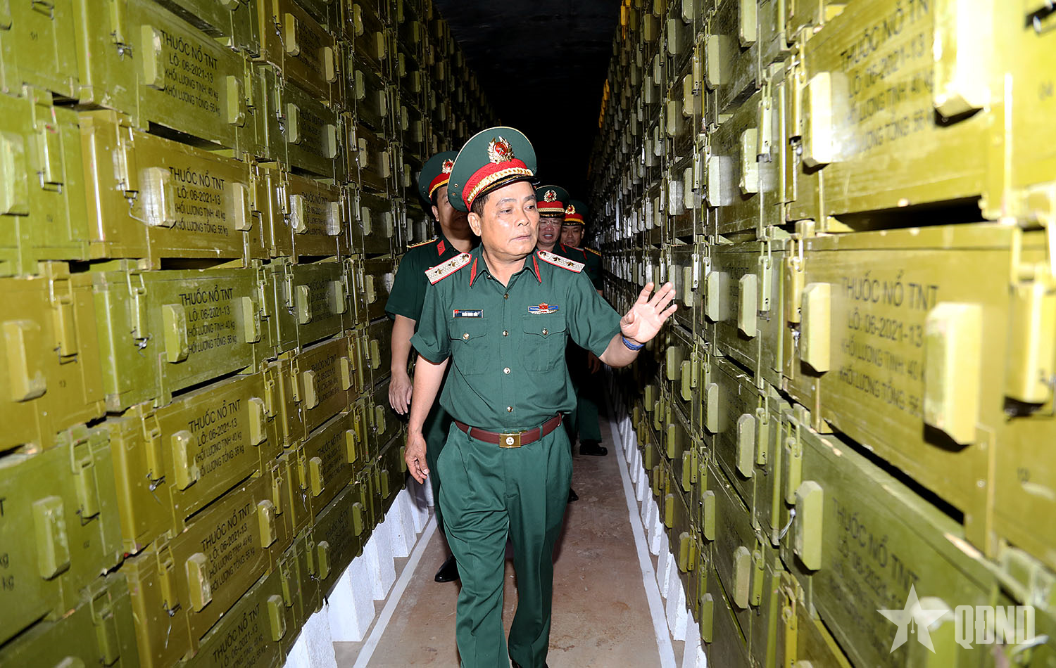 Chủ nhiệm Tổng cục Hậu cần - Kỹ thuật làm việc với Quân đoàn 34 về công tác hậu cần, kỹ thuật