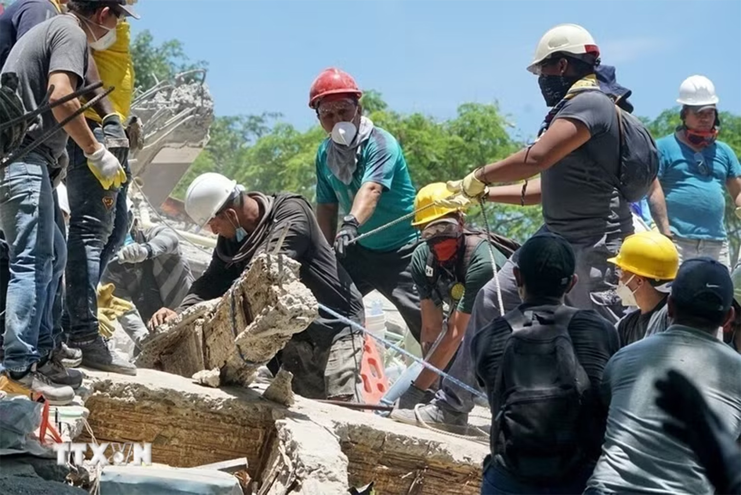 Động đất tại Colombia: Mexico và El Salvador triển khai cứu trợ khẩn cấp 