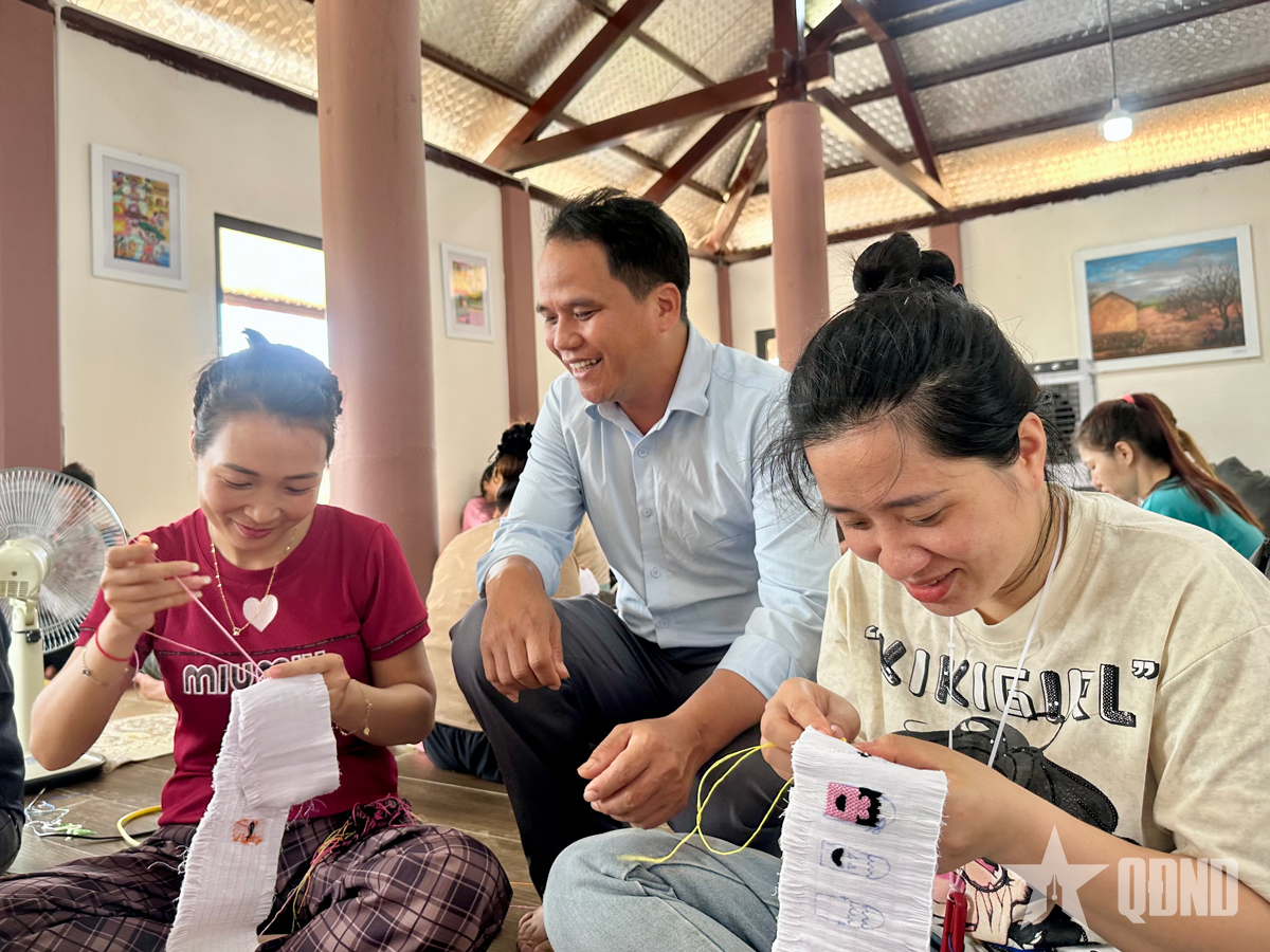 Làng Nủ - Từ đau thương dựng xây niềm hy vọng - Bài 2: Chung sức dựng xây miền quê hạnh phúc (Tiếp theo và hết)