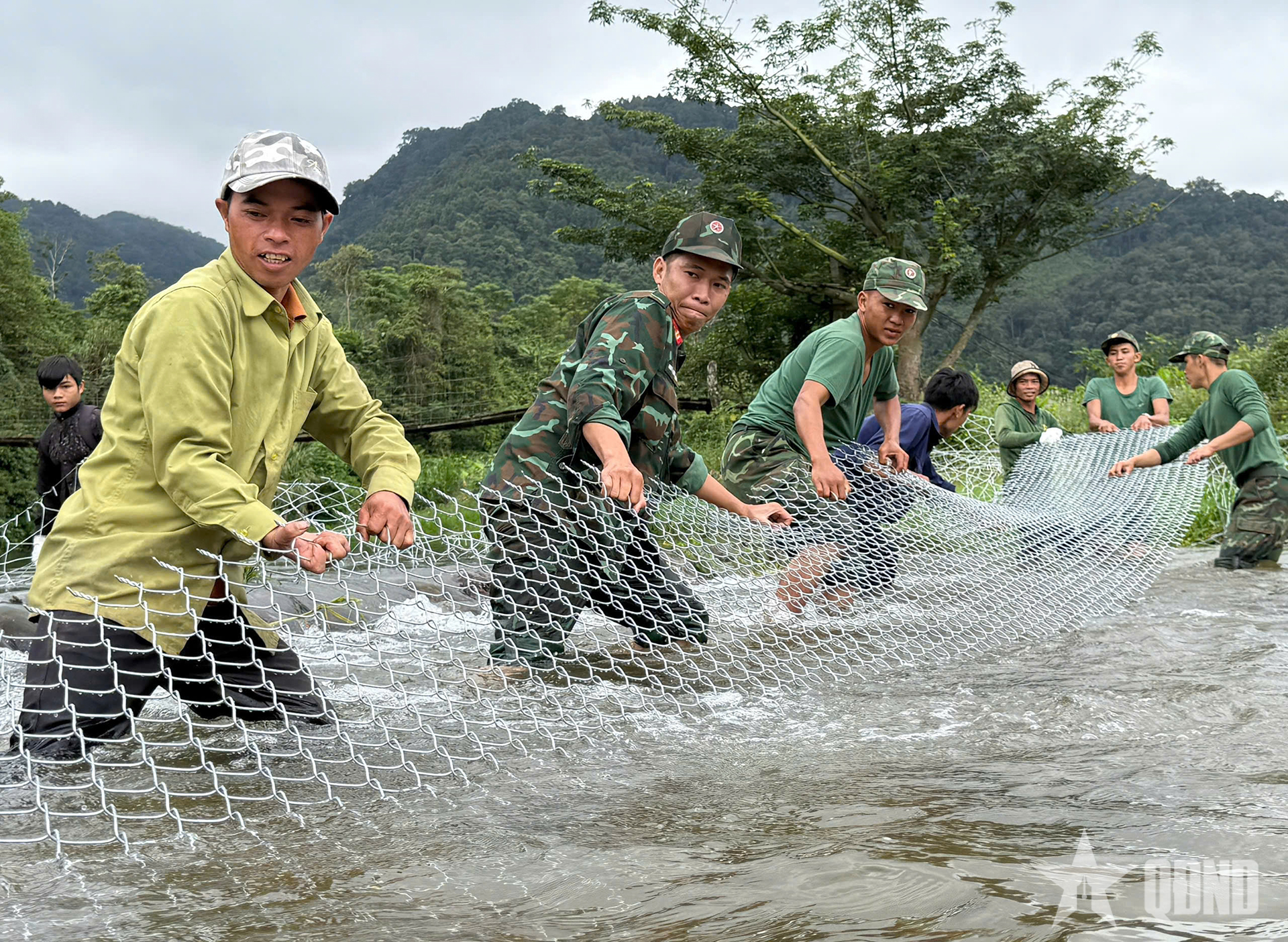 Sư đoàn 2 (Quân khu 5) xây dựng địa bàn vững mạnh