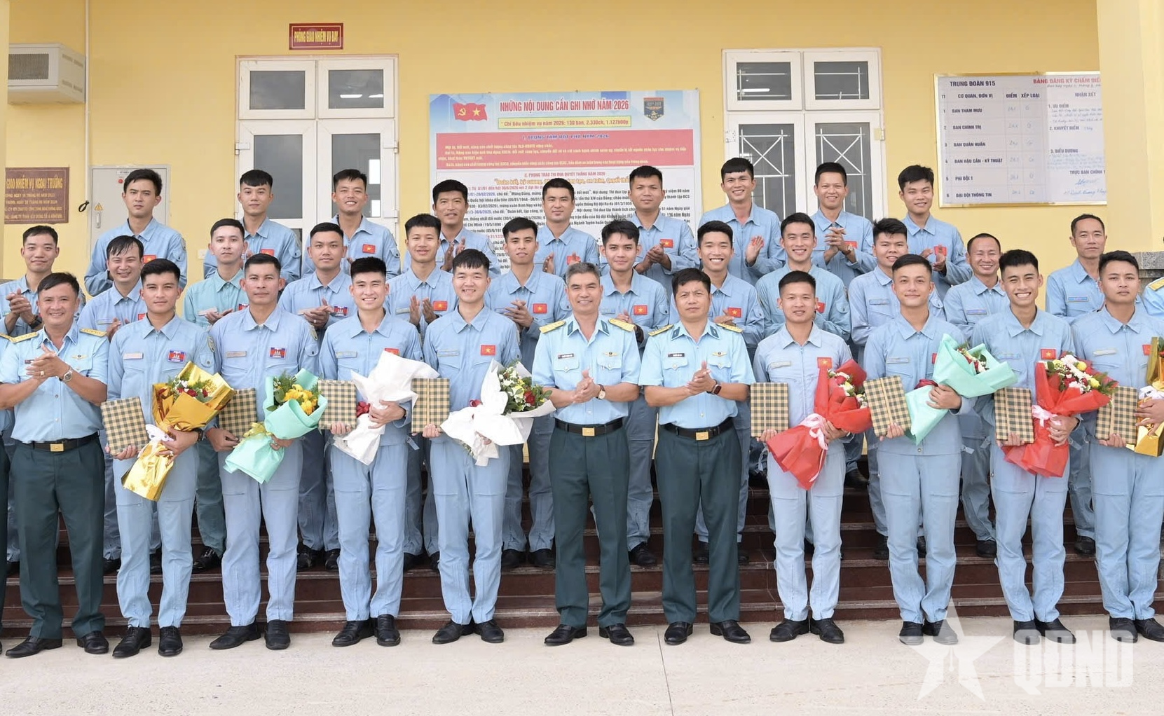 Khẳng định bản lĩnh phi công quân sự trên trực thăng Mi-8