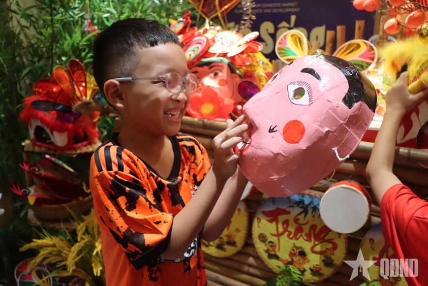 “Rằm rộ phố cổ - Hà Nội trong tôi” mở cửa đón khách