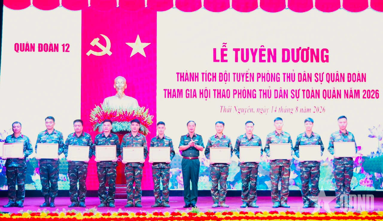 Quân đoàn 12 tuyên dương đội tuyển đạt giải Nhất Hội thao phòng thủ dân sự toàn quân năm 2026