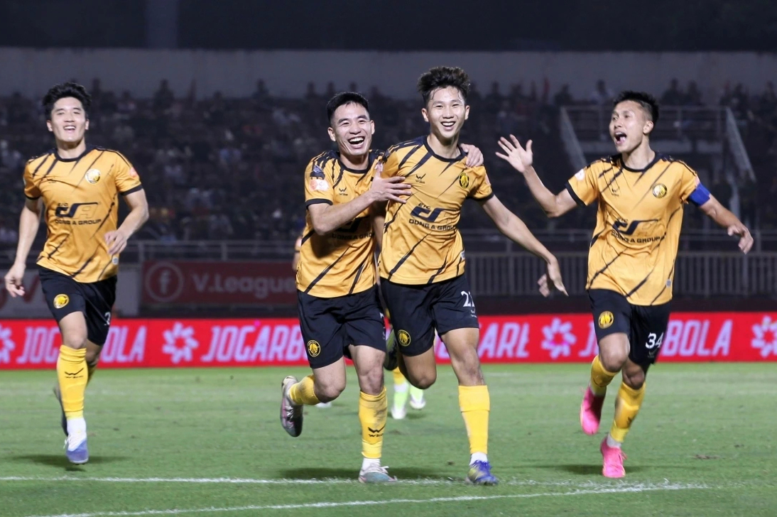 Tin thể thao (15-8): CLB Việt Nam nào vừa “thoát án” của FIFA?

