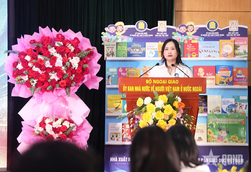 Học tiếng Việt để tìm lại bản sắc cội nguồn