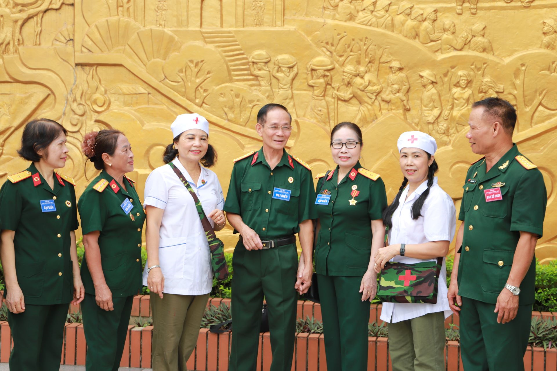 Gặp mặt cựu chiến binh Trường Quân y Quân khu 2 
