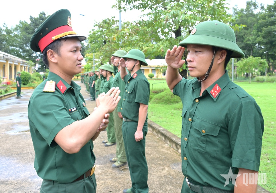 Quân khu 9: Lực lượng dự bị động viên “vượt nắng, thắng mưa” say sưa luyện rèn