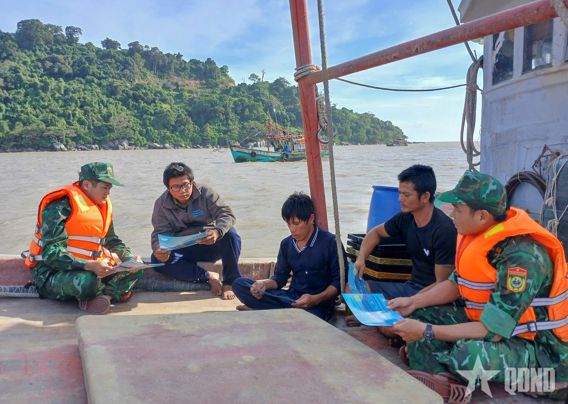 Quân đội chủ động phòng ngừa, đấu tranh với hoạt động lừa đảo chiếm đoạt tài sản