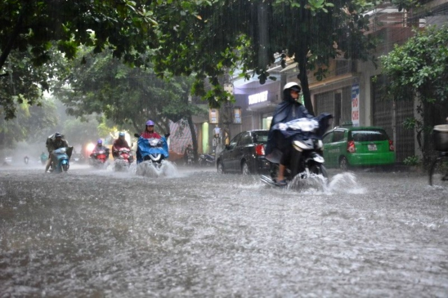 Thời tiết hôm nay (20-8): Bắc Bộ tiếp tục mưa dông