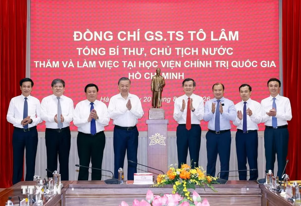 Tổng Bí thư, Chủ tịch nước Tô Lâm: Học viện Chính trị quốc gia Hồ Chí Minh phải là hình mẫu về xây dựng Đảng, kỷ luật, liêm chính học thuật