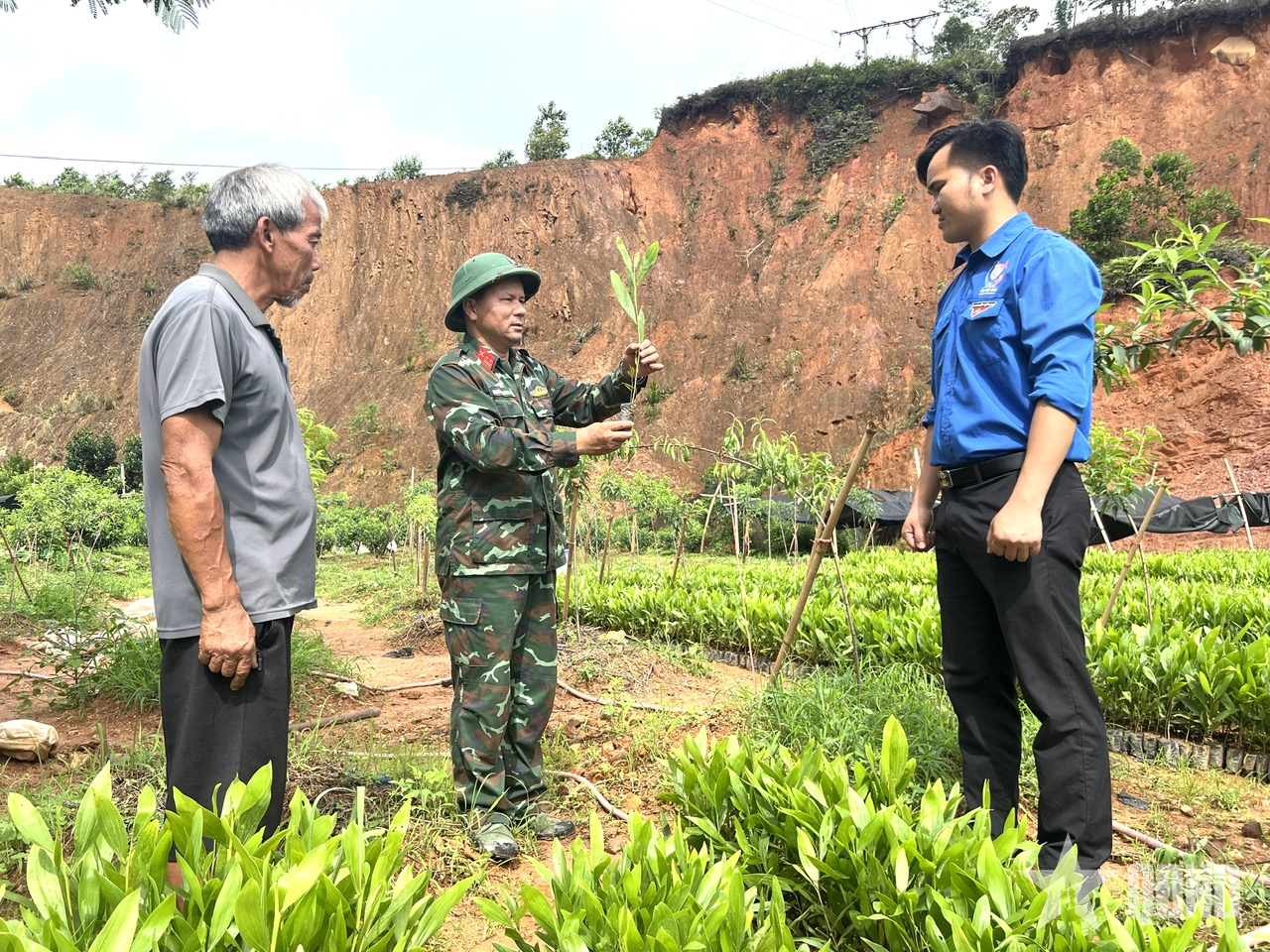 Lòng dân - thành lũy nơi phên giậu Đông Bắc