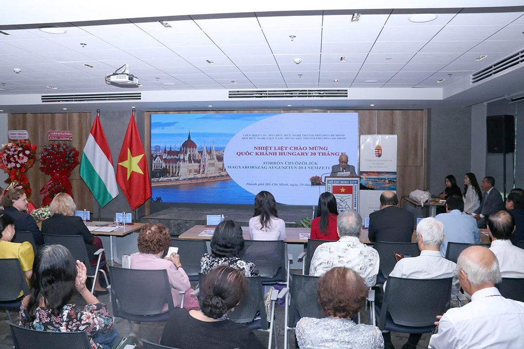 Họp mặt kỷ niệm Quốc khánh Hungary tại TP Hồ Chí Minh

