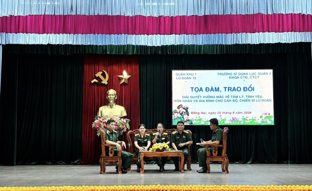Tọa đàm trao đổi, tư vấn tâm lý, pháp luật cho bộ đội