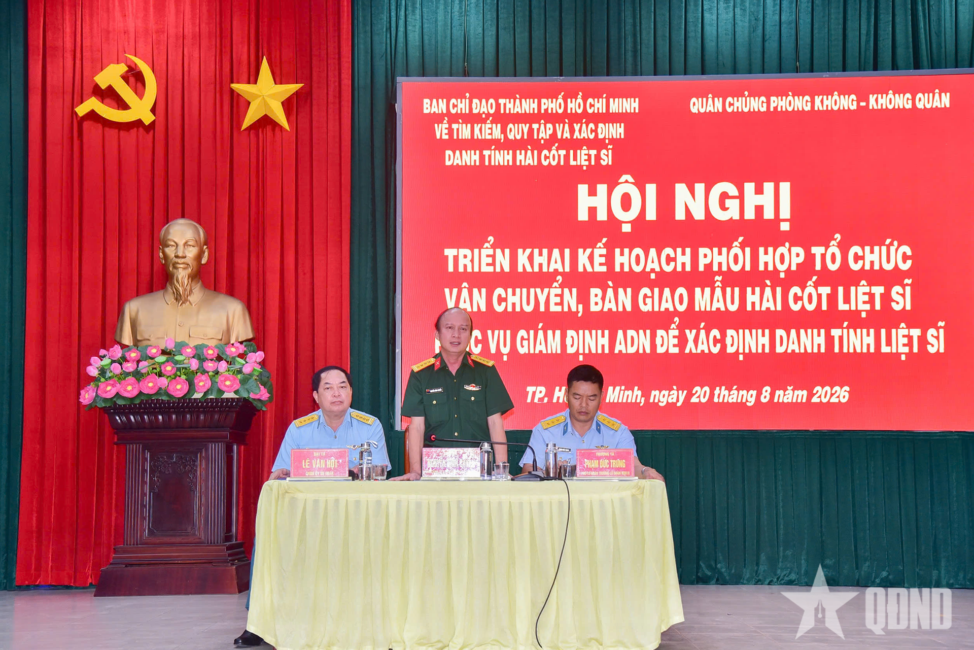 TP Hồ Chí Minh: Vận chuyển mẫu hài cốt liệt sĩ bằng máy bay CASA-295 phục vụ giám định ADN